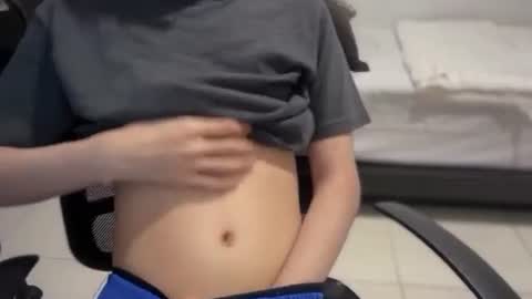 Snapshot of softedge04 chatting on 02.21.26 softedge04 online show from 02.21.26