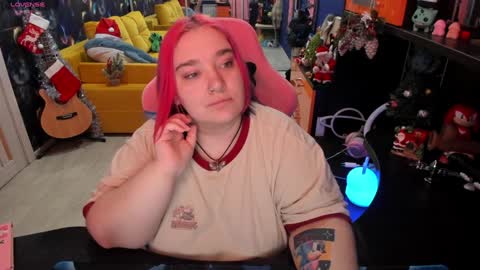 Sofie online show from 12.25.24