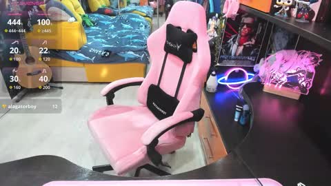 Sofie online show from 10.14.25