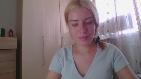 Snapshot of softy_aura chatting on 08.04.26 softy_aura online show from 08.04.26