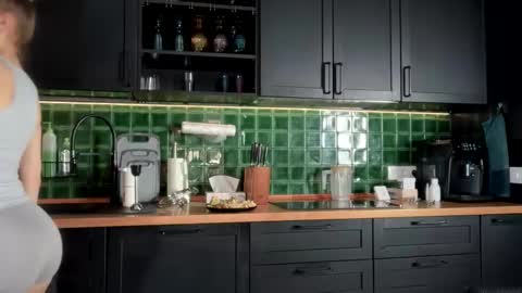 Bella online show from 02.28.26