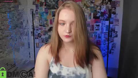 Nora online show from 09.12.25