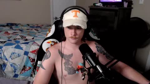 Snapshot of somethinqfunny chatting on 12.19.24 Lover Boi online show from 12.19.24