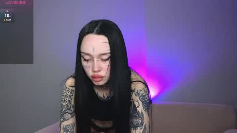 Snapshot of somniya chatting on 04.18.26 somniya online show from 04.18.26
