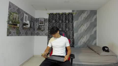 son_hades online show from 04.09.26