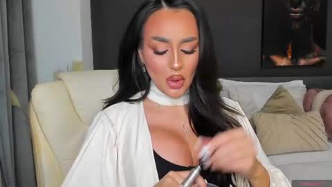 Snapshot of sonia__rey chatting on 06.29.26 Sonia Rey online show from 06.29.26