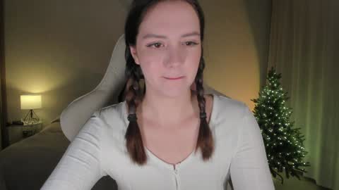 sonia_moon_ online show from 12.31.24