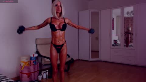 Sonja Ray online show from 09.18.25