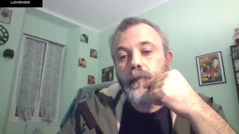 Snapshot of sonoboris chatting on 11.04.25 sonoboris online show from 11.04.25