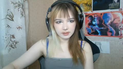 Snapshot of sonwosick chatting on 06.07.26 Mila online show from 06.07.26