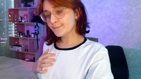 Snapshot of sonya_mikki chatting on 03.05.25 Sonya  online show from 03.05.25