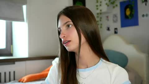 Snapshot of sonyaericsson chatting on 06.08.26 Eva 3 online show from 06.08.26