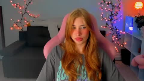 Snapshot of sonyamalish chatting on 06.21.26 Sonya online show from 06.21.26