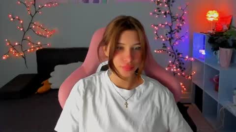 Snapshot of sonyamalish chatting on 07.02.26 Sonya online show from 07.02.26