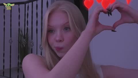 Sonya  Instagram   Twitter sonyaplushgirl  OnlyFans sonyaplush online show from 12.21.24
