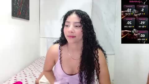 Snapshot of sophi_baby chatting on 03.09.25 Sophi baby online show from 03.09.25
