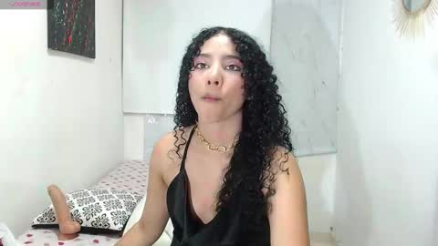 Snapshot of sophi_baby chatting on 03.10.25 Sophi baby online show from 03.10.25