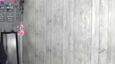 Sophi Thaylorr online show from 09.10.25