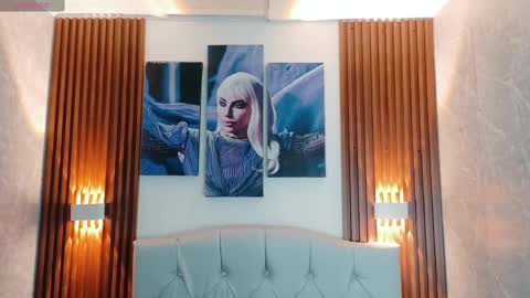 Sophi Thaylorr online show from 09.20.25