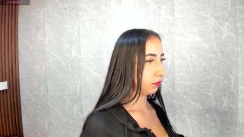 Sophi Thaylorr online show from 01.19.26