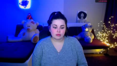 sophia__olsen online show from 12.02.24