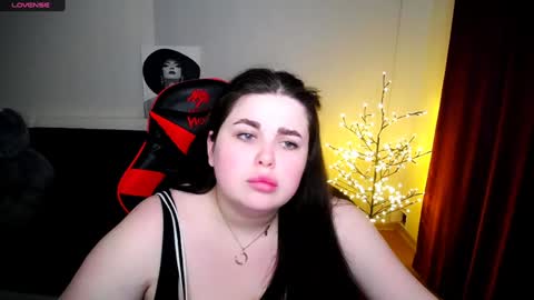 sophia__olsen online show from 01.30.25