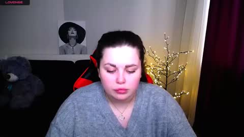 sophia__olsen online show from 02.28.25