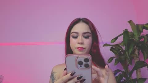 Snapshot of sophia_berryy chatting on 10.25.25 Sophia Independent model online show from 10.25.25