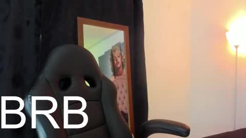 Sophia  online show from 02.19.25