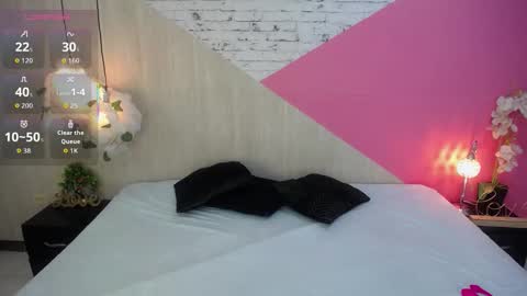 sophia_brunette21 online show from 12.05.25