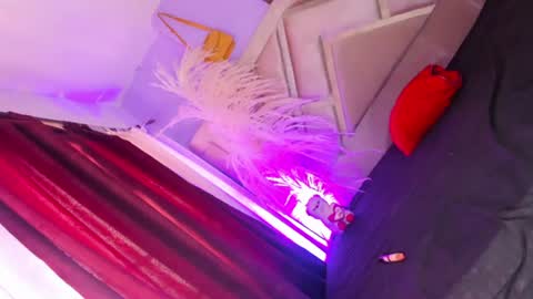 sophia_horny19 online show from 06.16.26