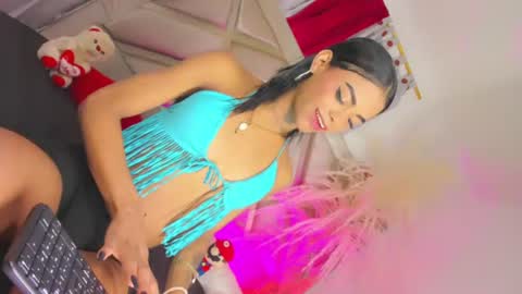 sophia_horny19 online show from 07.08.26