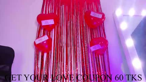 Snapshot of sophia_hoyos_ chatting on 02.15.25 Sophi online show from 02.15.25