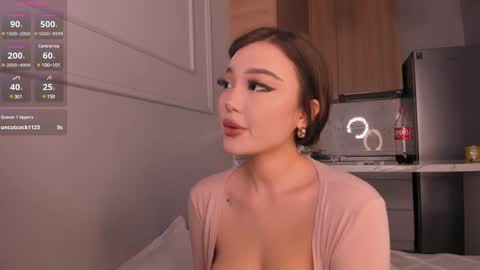Snapshot of sophia_squirtits chatting on 01.31.25 QUEEN OF SQUIRT online show from 01.31.25