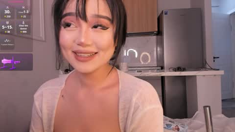 Snapshot of sophia_squirtits chatting on 02.05.25 QUEEN OF SQUIRT online show from 02.05.25