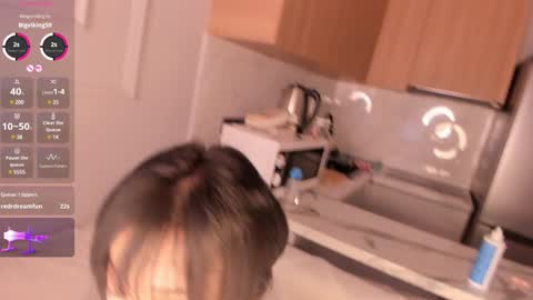 Snapshot of sophia_squirtits chatting on 02.08.25 QUEEN OF SQUIRT online show from 02.08.25