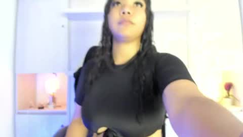 Snapshot of sophia_stonne chatting on 04.14.26 S O P H I A online show from 04.14.26
