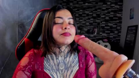 Snapshot of sophiaa_cherry chatting on 05.16.26 Sophia online show from 05.16.26