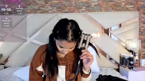 Sophia Paris online show from 10.01.25