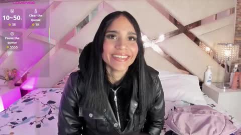 Sophia Paris online show from 11.21.25