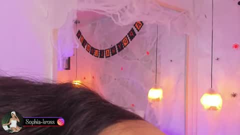 Sophia  online show from 10.26.25