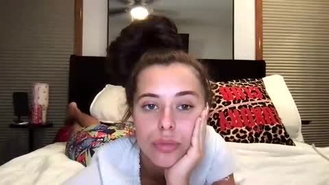 Sophia online show from 09.24.25