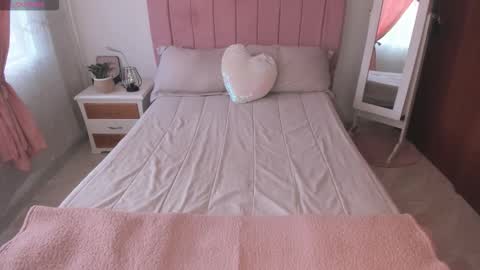    online show from 03.04.26