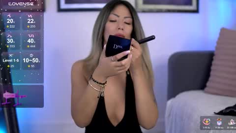 Sophie online show from 03.30.26