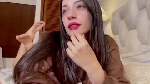Snapshot of sophiarommie chatting on 05.12.26 sophiarommie online show from 05.12.26