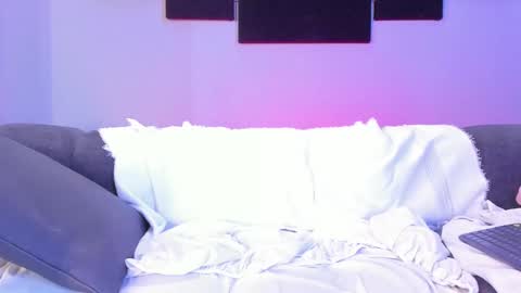 Sofi online show from 03.11.25