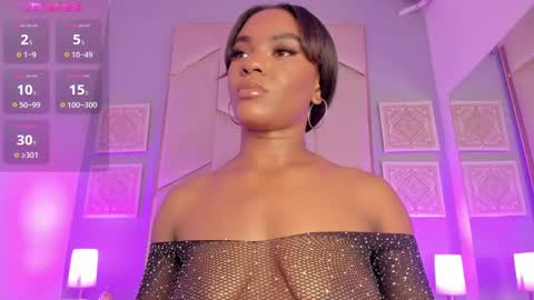 SophiaSmiths online show from 01.10.25