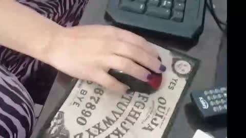 Sophie online show from 06.04.26
