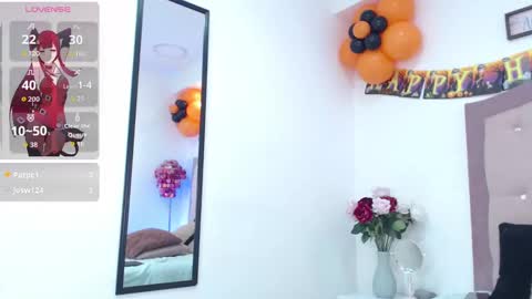 Snapshot of sophie_benett chatting on 10.07.25 Sophie online show from 10.07.25