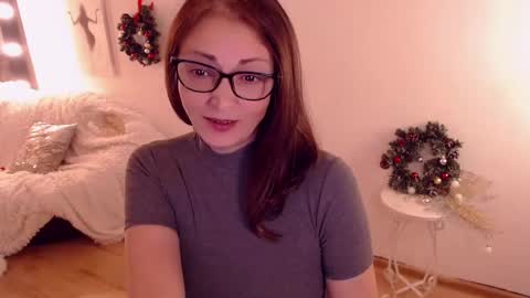 Snapshot of sophie_caring chatting on 12.27.24 Sophie online show from 12.27.24